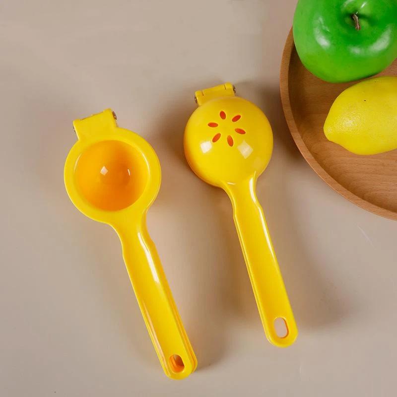 Kitchen Gadgets Juicer - 1個入りカラフルな手動レモンジューサー、クリエイティブなキッチンガジェット、ミニポータブルレモンクリップ、変形しにくい、家庭用
