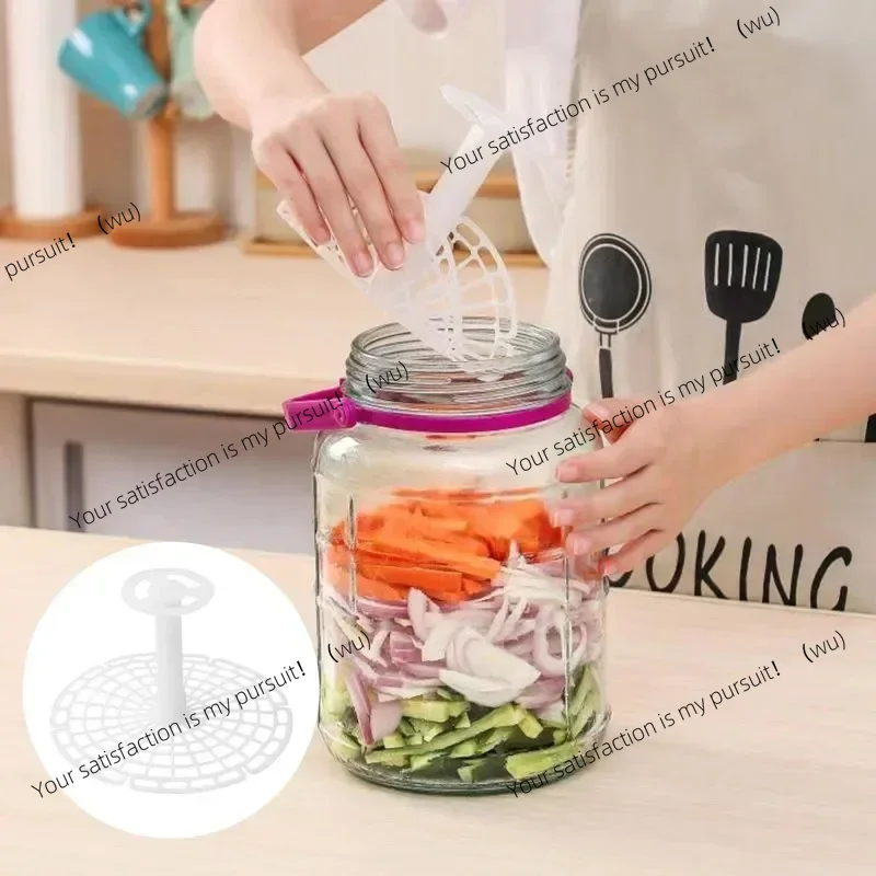 プラスチック製の押し留め式ホルダー、ピクルス瓶、韓国産キムチ - Kitchen Gadgets Made In Usa のレビューと価格